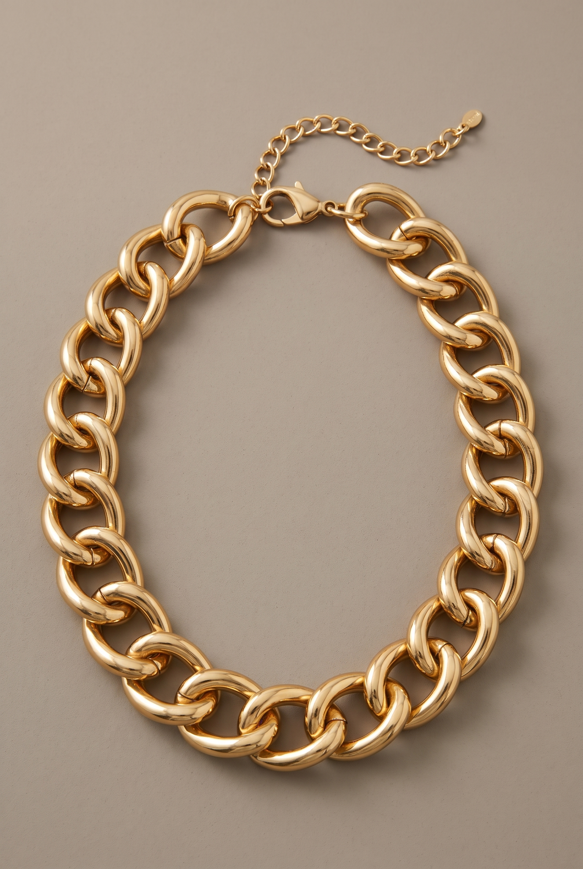 DropIQ chunky oval link chain necklace in gold